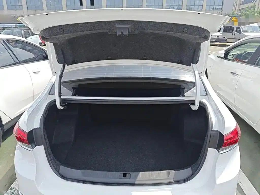 Buick Excelle 2021 Facelift Classic 1.5L Automatic Elite — миниатюра 19