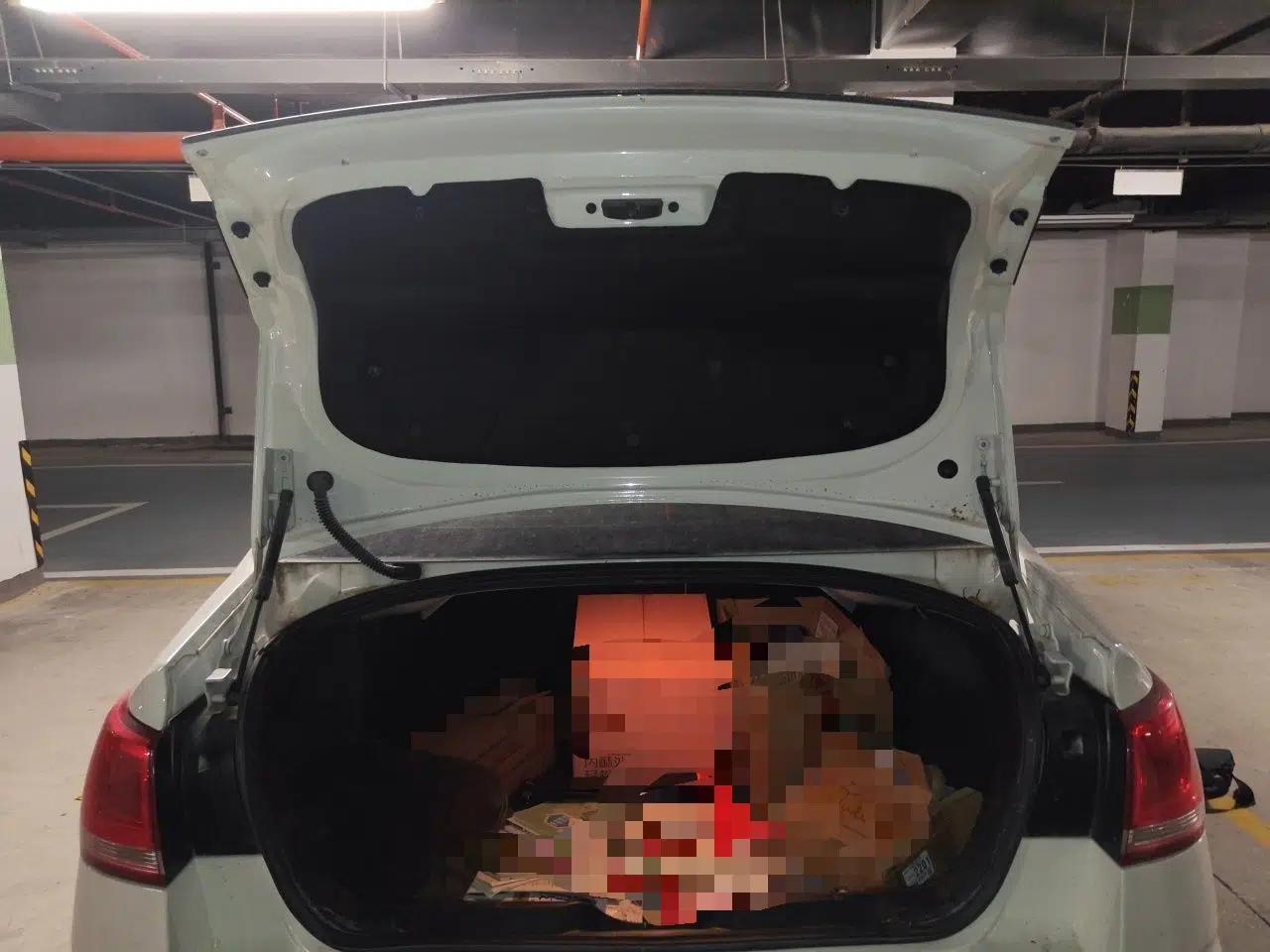 Citroen C-Quatre 2012 Sedan 1.6L Automatic Enjoyment Model — миниатюра 19