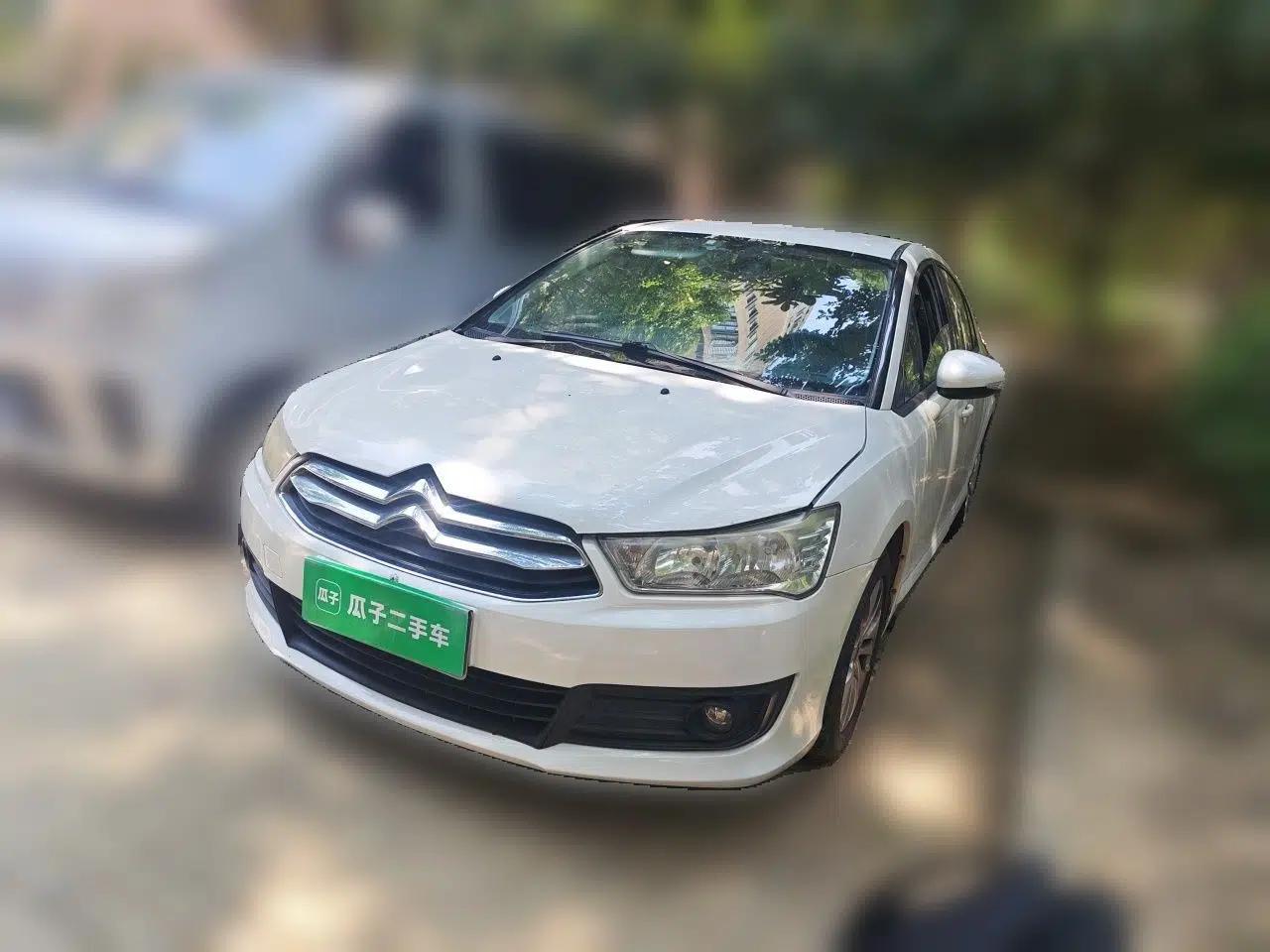 Citroen C-Quatre 2013 Sedan 1.6L Manual - Prestige Model — миниатюра 1