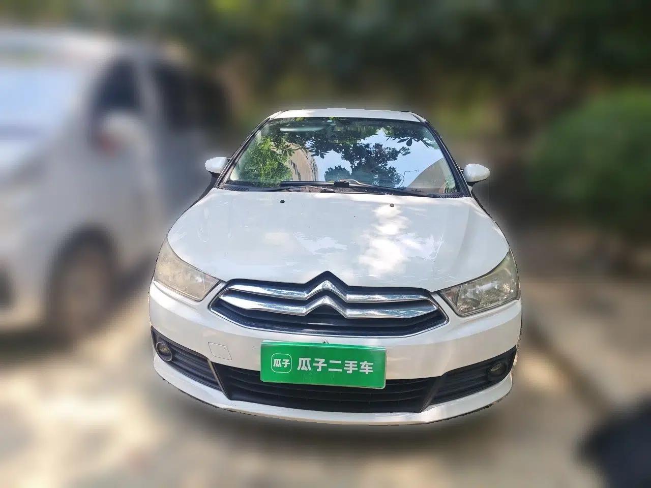 Citroen C-Quatre 2013 Sedan 1.6L Manual - Prestige Model — миниатюра 2