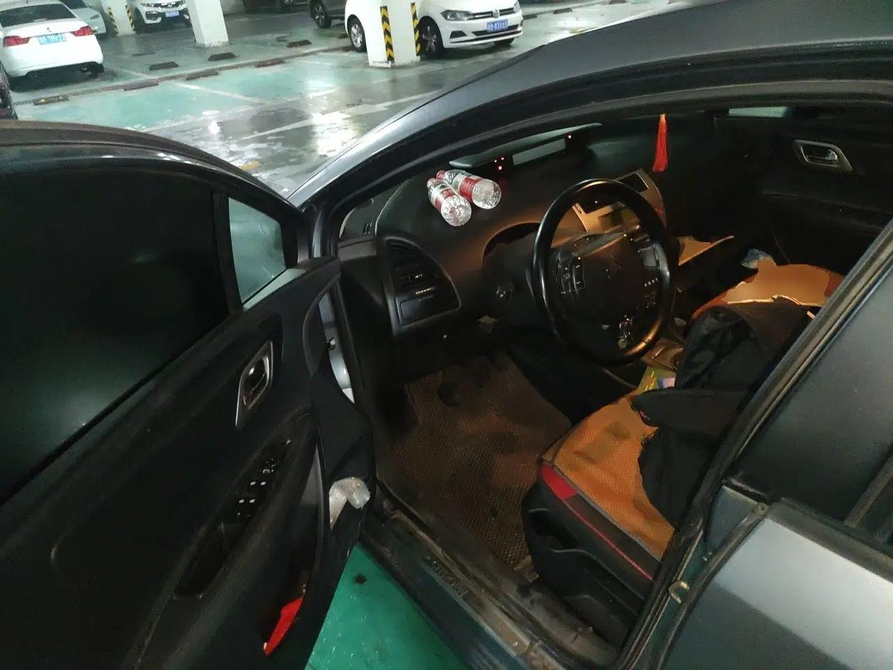 Citroen C-Quatre 2010 Sedan 1.6L Manual Shangle Version — миниатюра 16