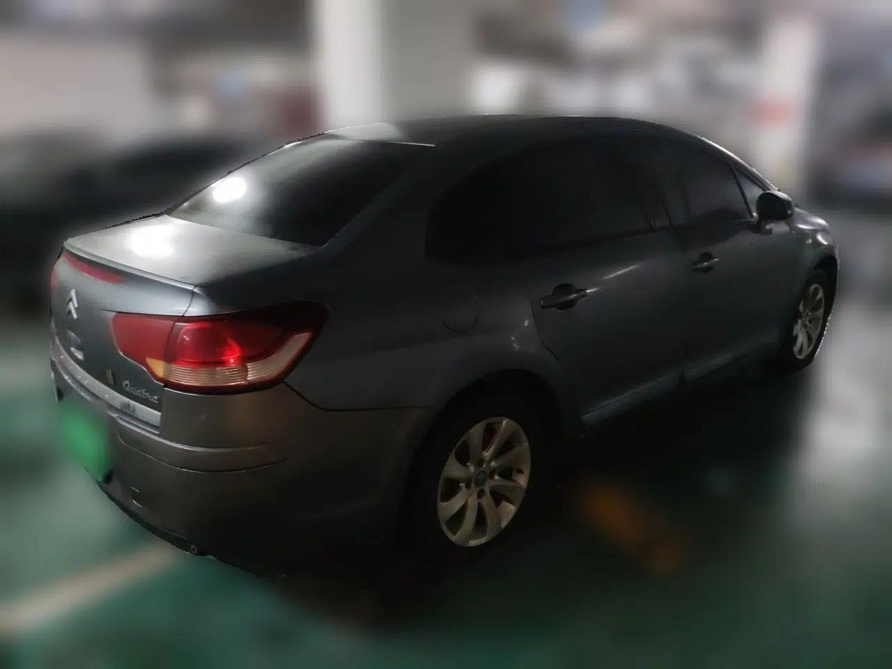 Citroen C-Quatre 2010 Sedan 1.6L Manual Shangle Version — миниатюра 6