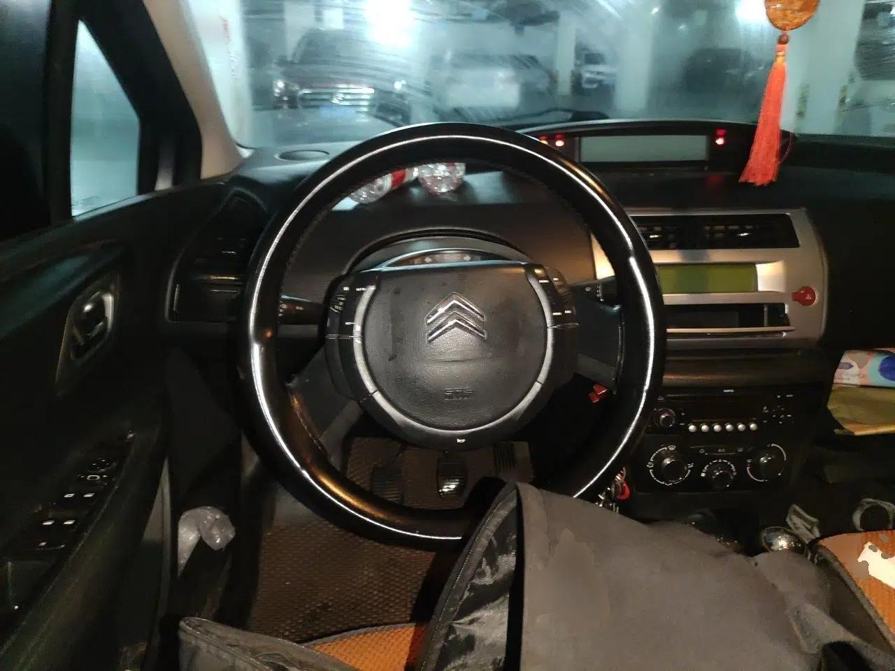 Citroen C-Quatre 2010 Sedan 1.6L Manual Shangle Version — миниатюра 10