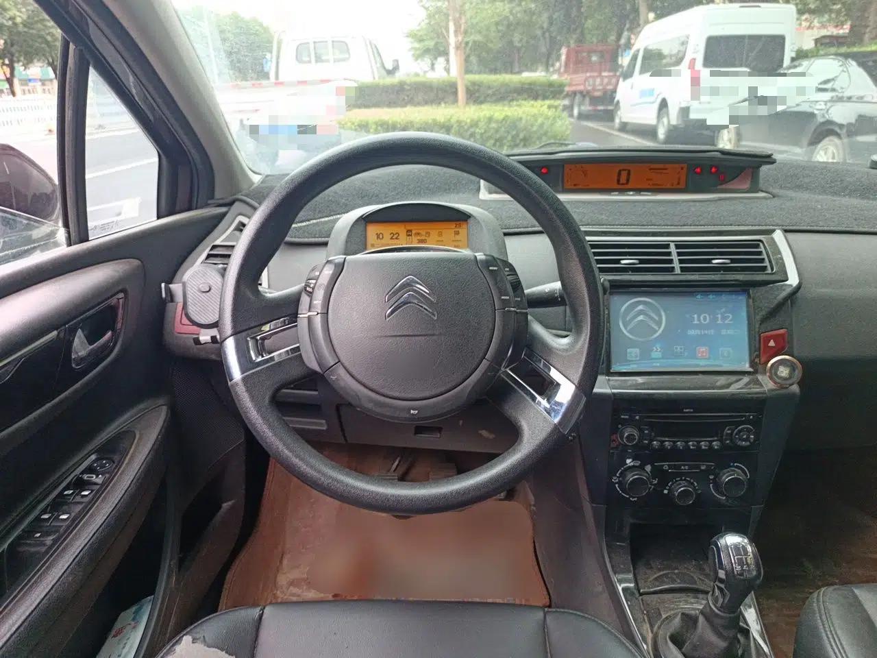 Citroen C-Quatre 2014 VTS Version 1.6L Manual - Premium Model — миниатюра 10
