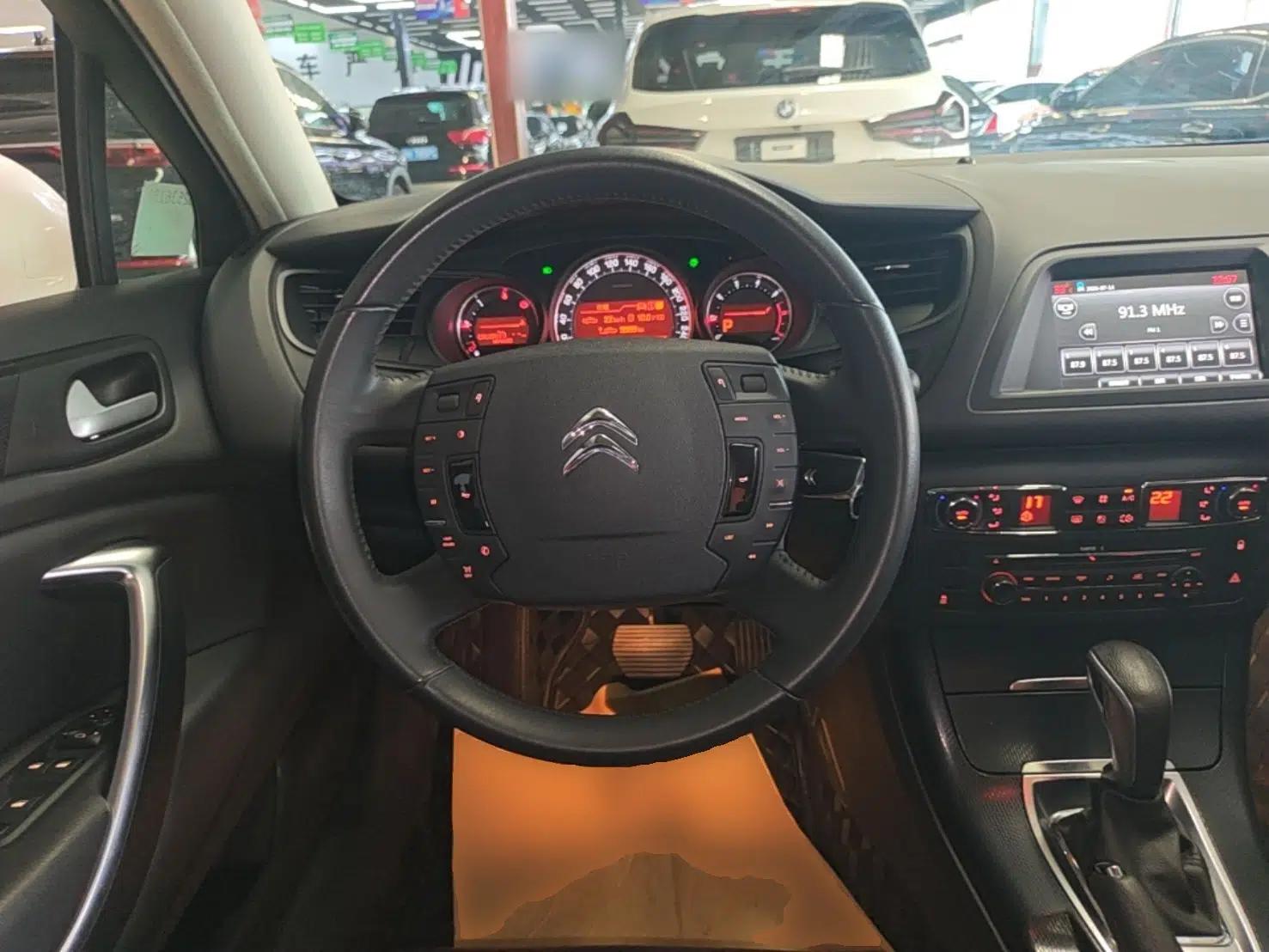Citroen C5 2016 1.6T Automatic Luxury Model — миниатюра 13