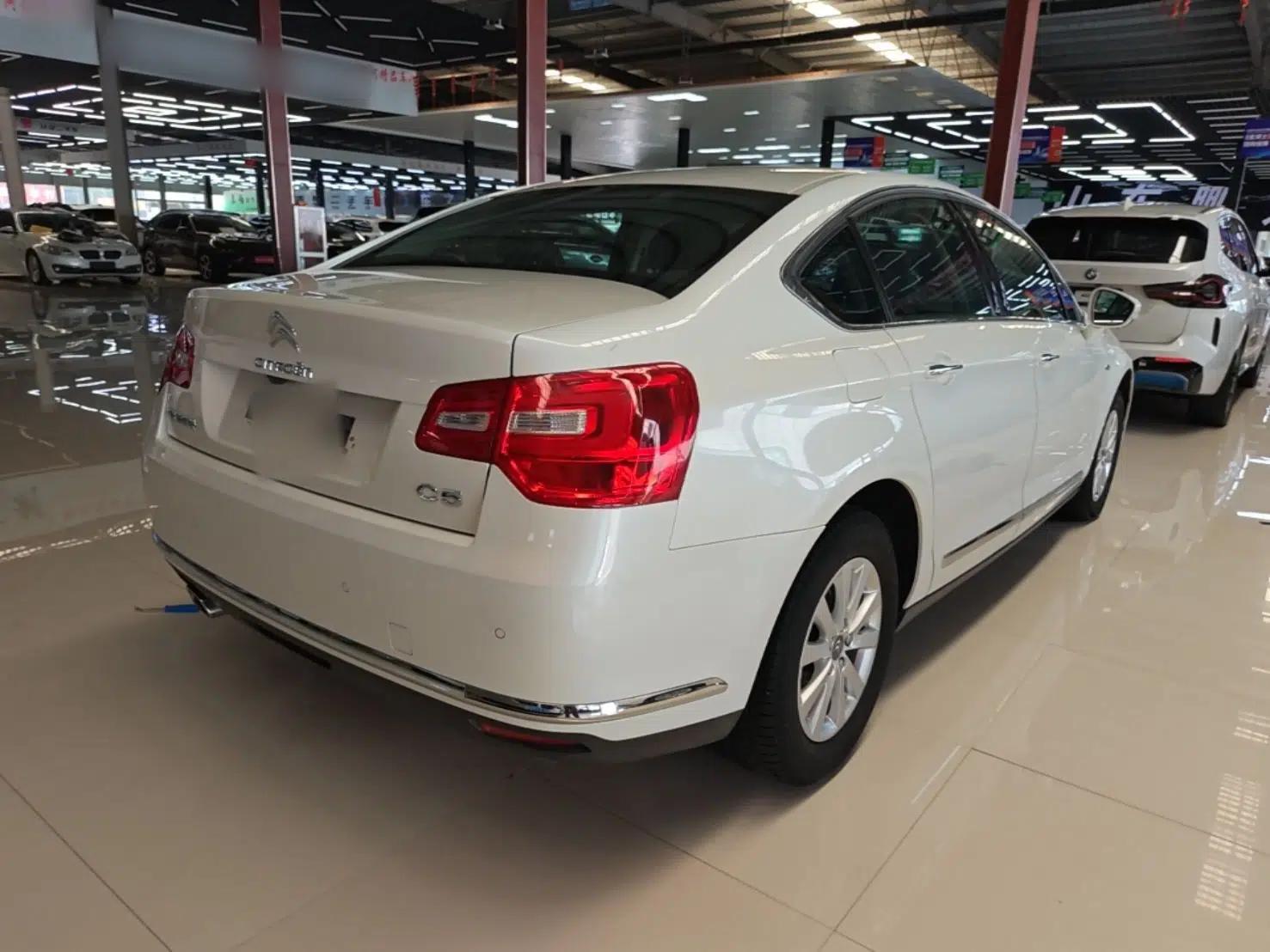 Citroen C5 2016 1.6T Automatic Luxury Model — миниатюра 6
