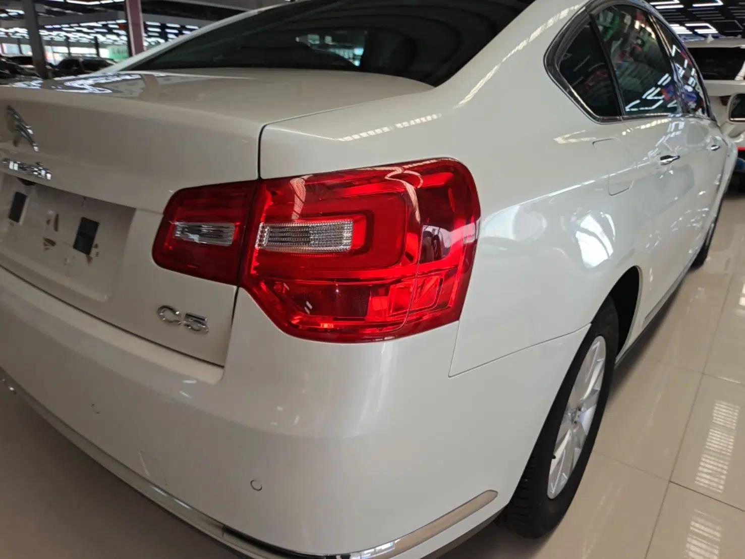 Citroen C5 2016 1.6T Automatic Luxury Model — миниатюра 9