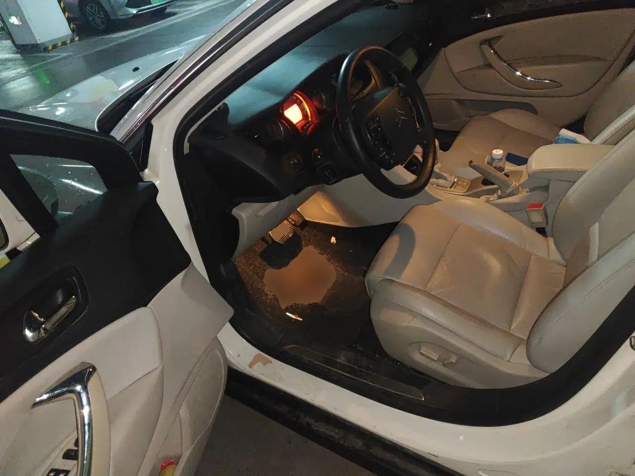 Citroen C5 2012 2.0L Automatic Luxury Edition — миниатюра 16