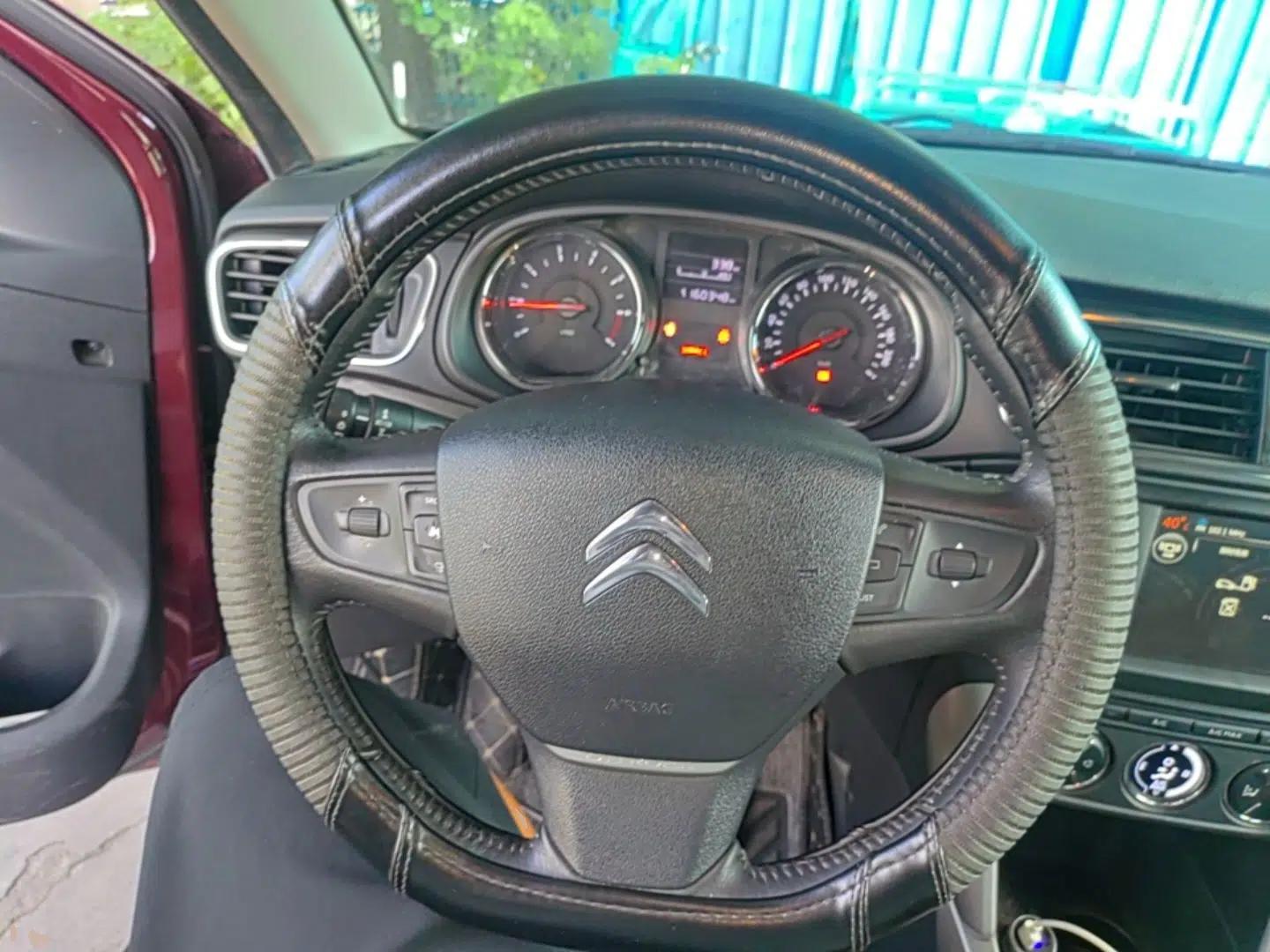 Citroen C3-XR 2015 1.6L Manual Pioneer Model — миниатюра 18
