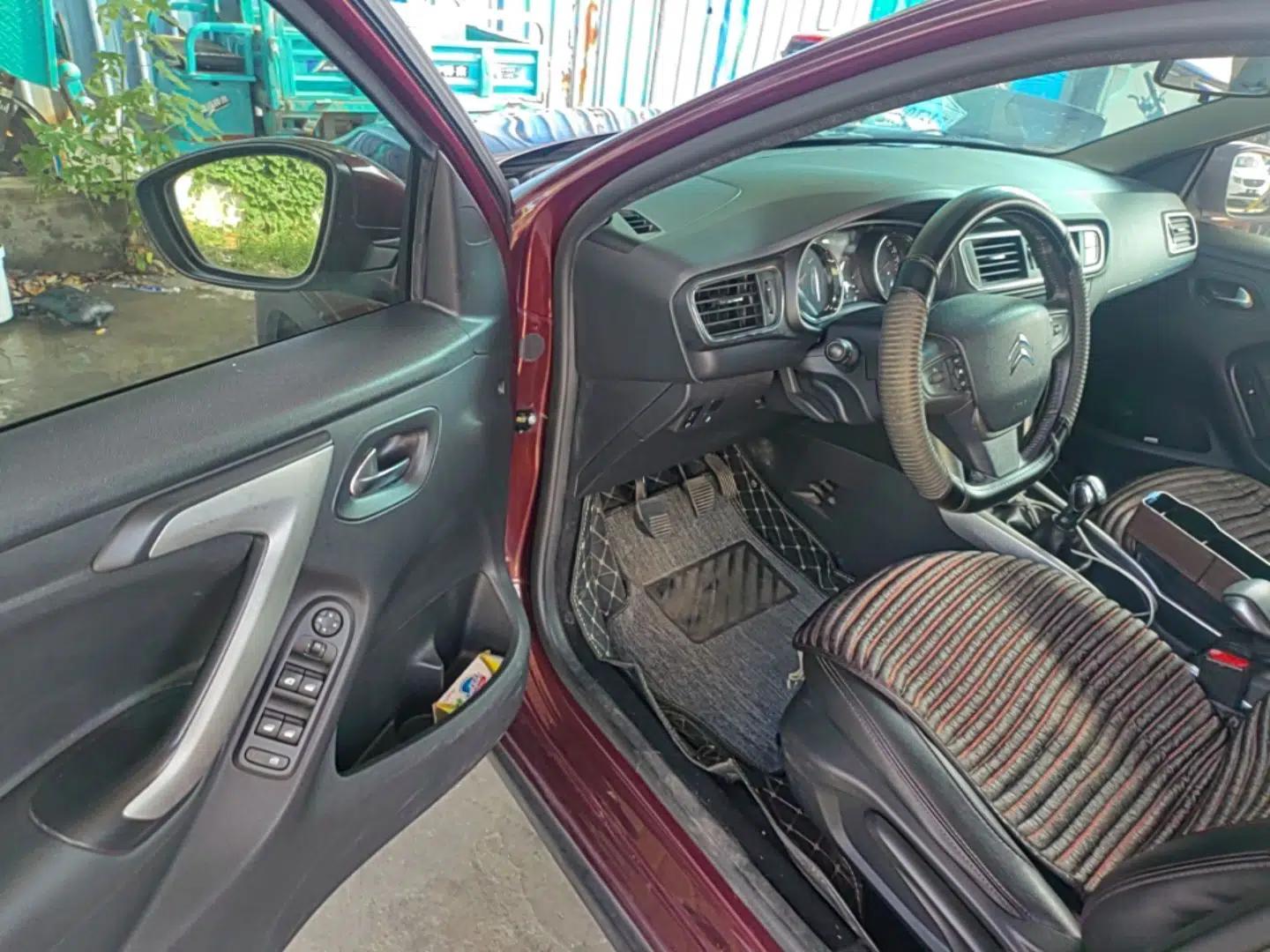 Citroen C3-XR 2015 1.6L Manual Pioneer Model — миниатюра 23