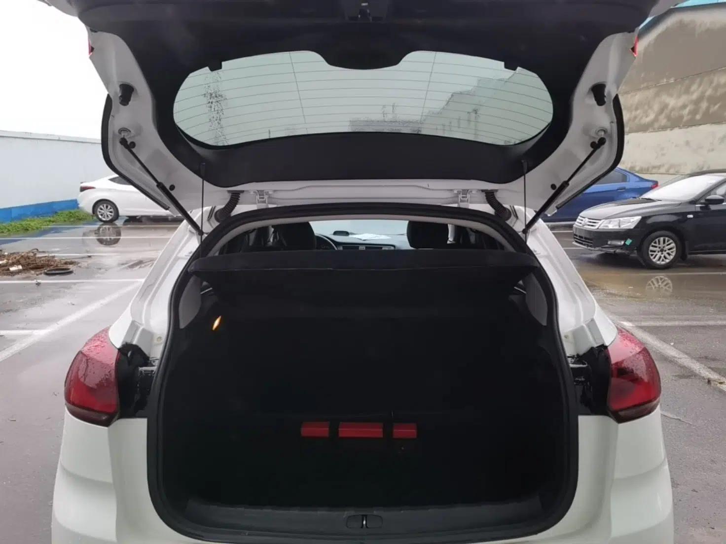 Citroen C3-XR 2015 1.6L Automatic Pioneer Model — миниатюра 22