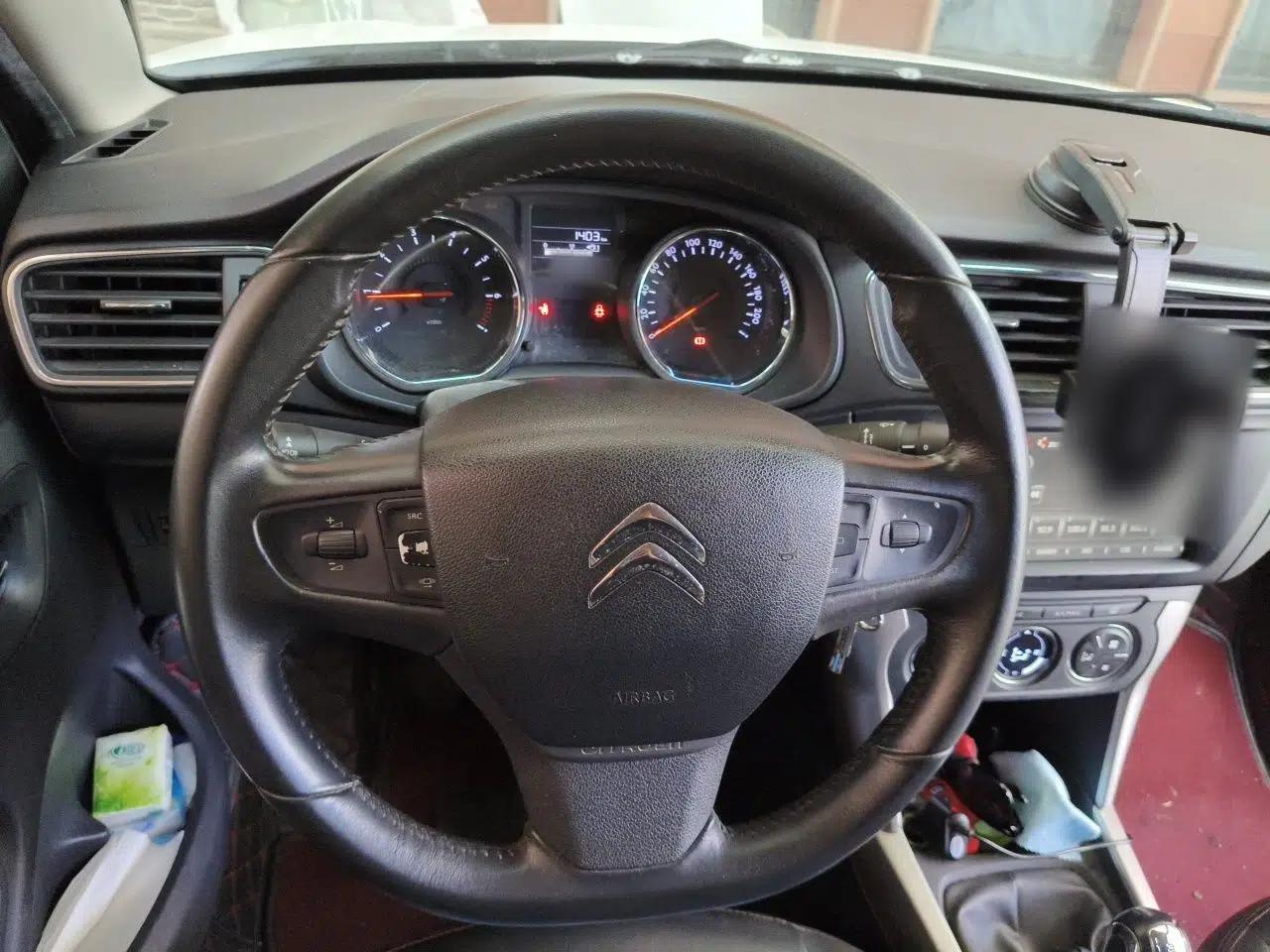 Citroen C3-XR 2015 1.6L Manual Pioneer Model — миниатюра 7