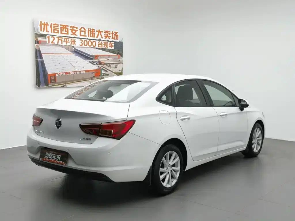 Buick Verano 2017 Sedan 15S Automatic Entry-Level — миниатюра 2