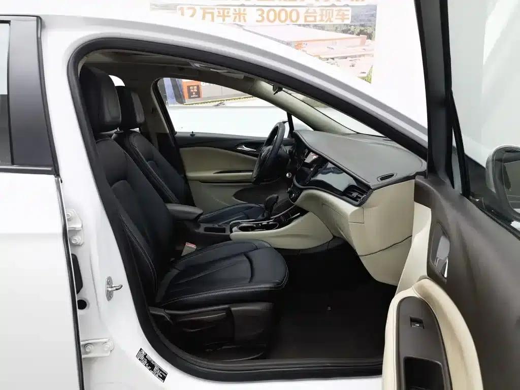 Buick Verano 2017 Sedan 15S Automatic Entry-Level — миниатюра 23
