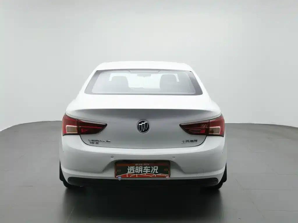 Buick Verano 2017 Sedan 15S Automatic Entry-Level — миниатюра 4