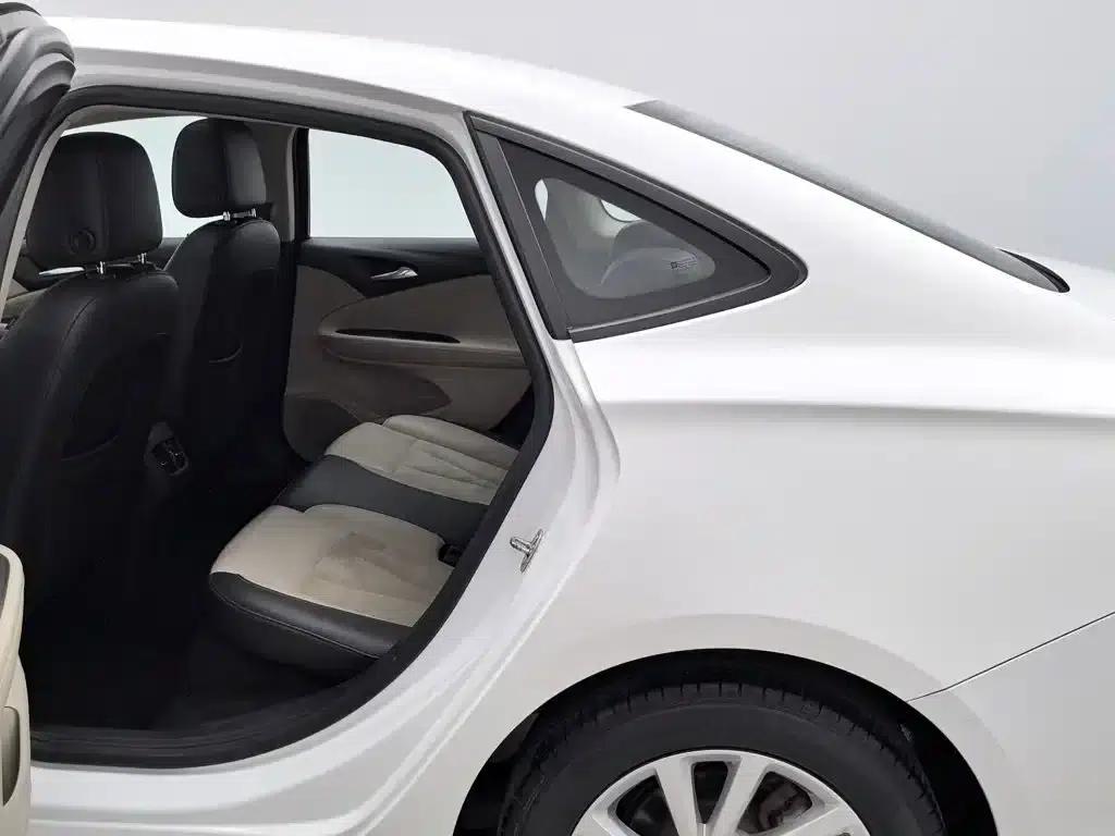 Buick Verano 2019 Sedan 15S Automatic Leading Edition — миниатюра 15