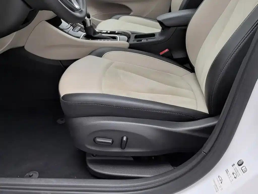 Buick Verano 2019 Sedan 15S Automatic Leading Edition — миниатюра 20
