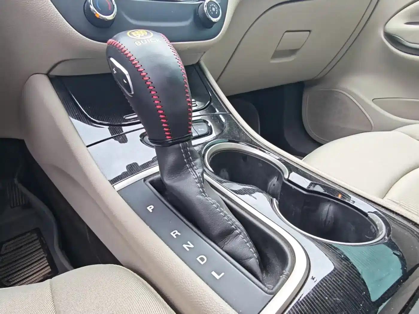 Buick Verano 2015 Sedan 15S Automatic Entry-Level — миниатюра 18
