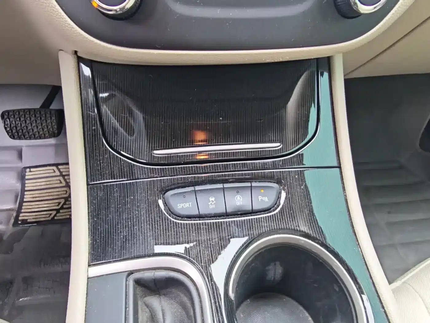 Buick Verano 2015 Sedan 15S Automatic Entry-Level — миниатюра 19