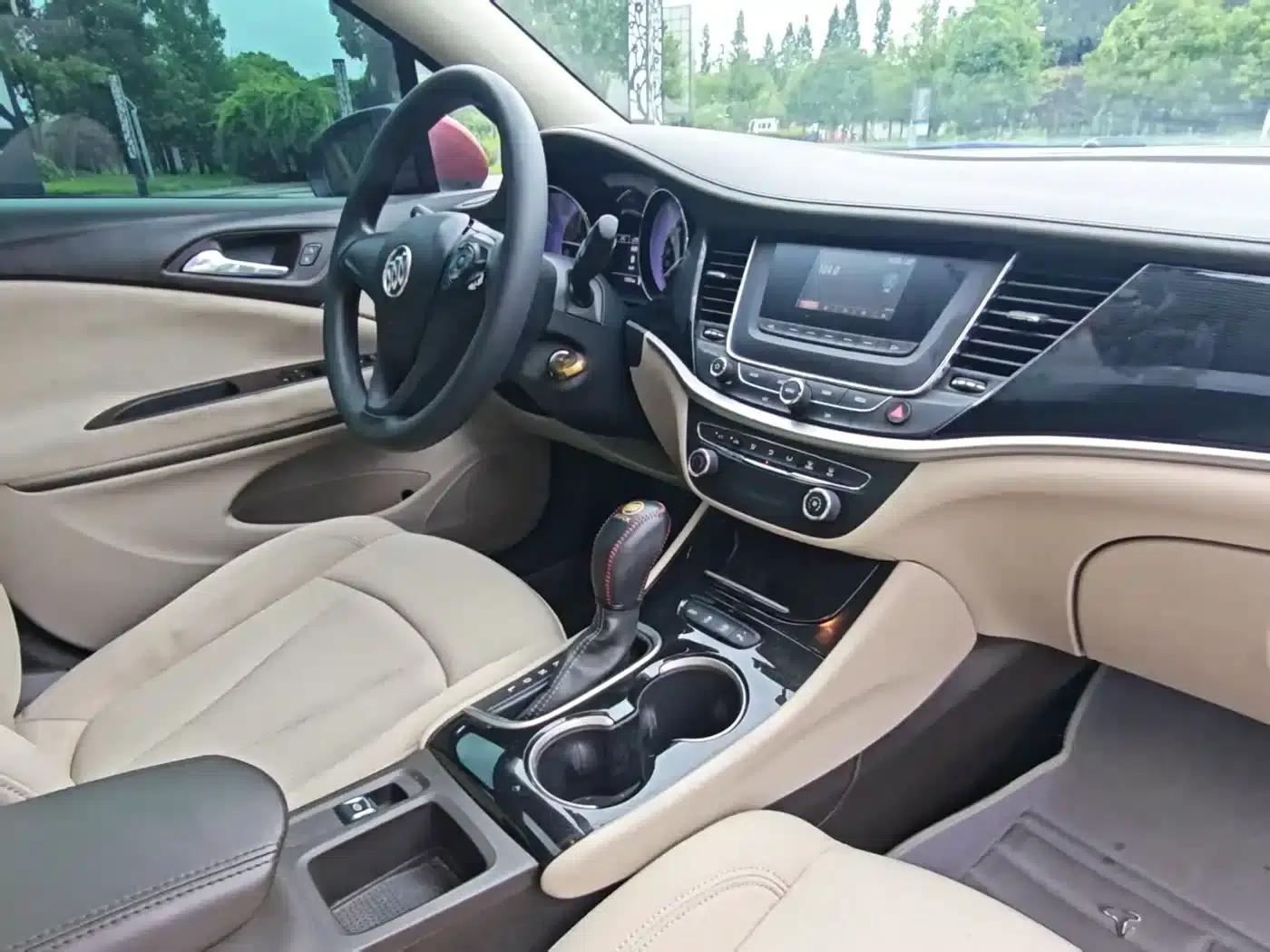 Buick Verano 2015 Sedan 15S Automatic Entry-Level — миниатюра 21
