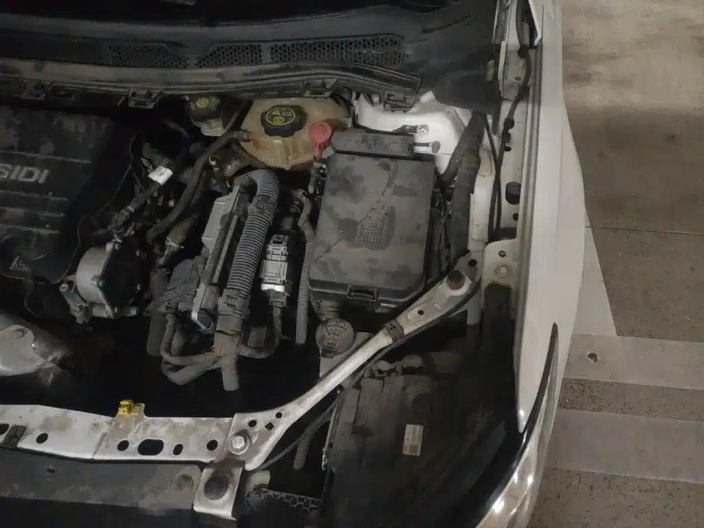 Buick Verano 2019 Sedan 15S Automatic Leading Edition — миниатюра 23