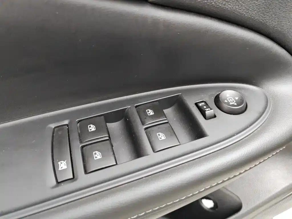 Buick Verano 2015 Sedan 20T Dual-Clutch Elite — миниатюра 9
