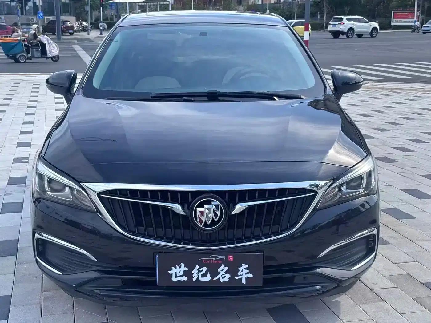 Buick Verano 2018 Sedan 15S Automatic Entry-Level — миниатюра 2