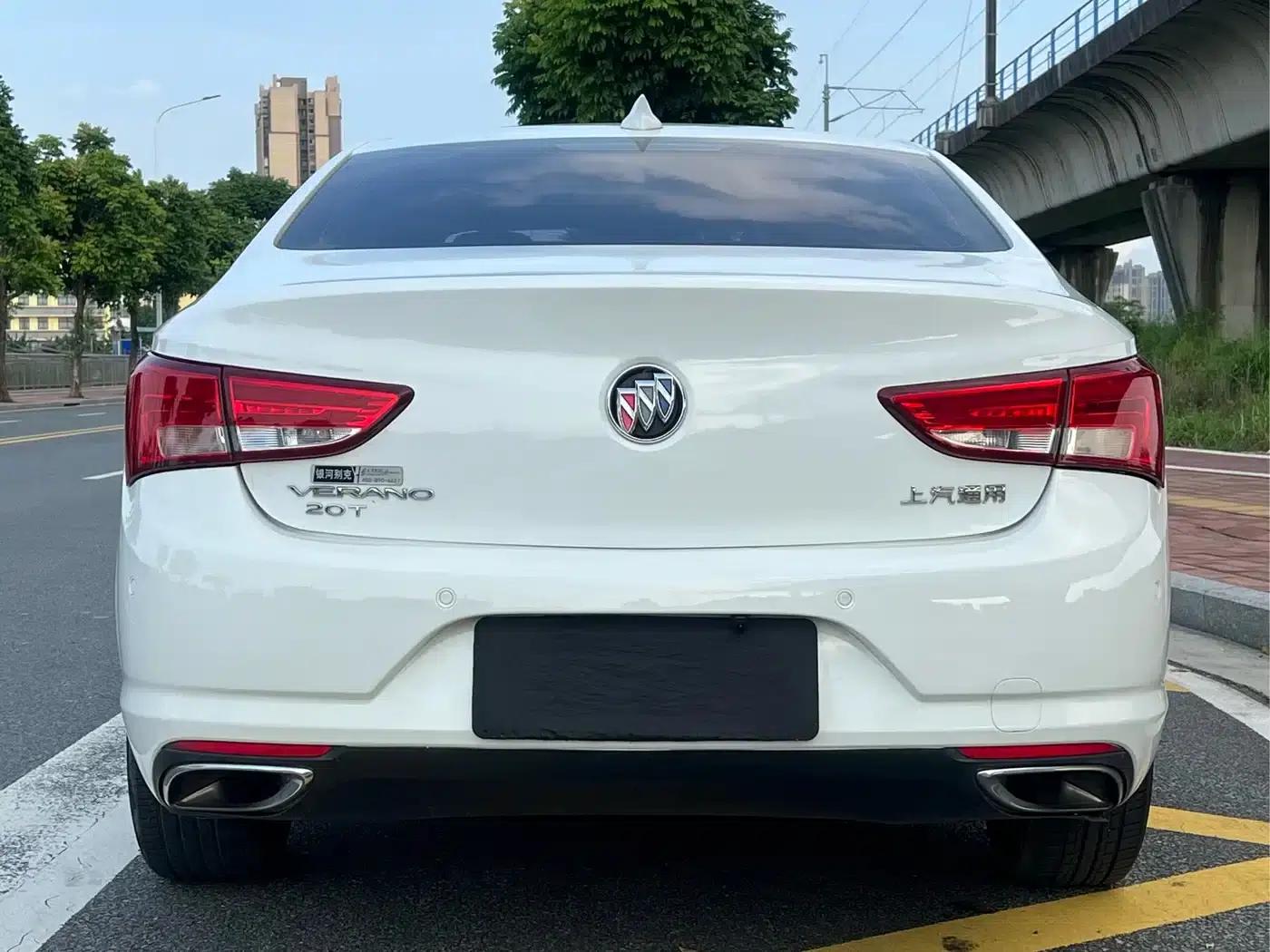 Buick Verano 2018 Sedan 20T Dual-Clutch Leading Edition — миниатюра 8