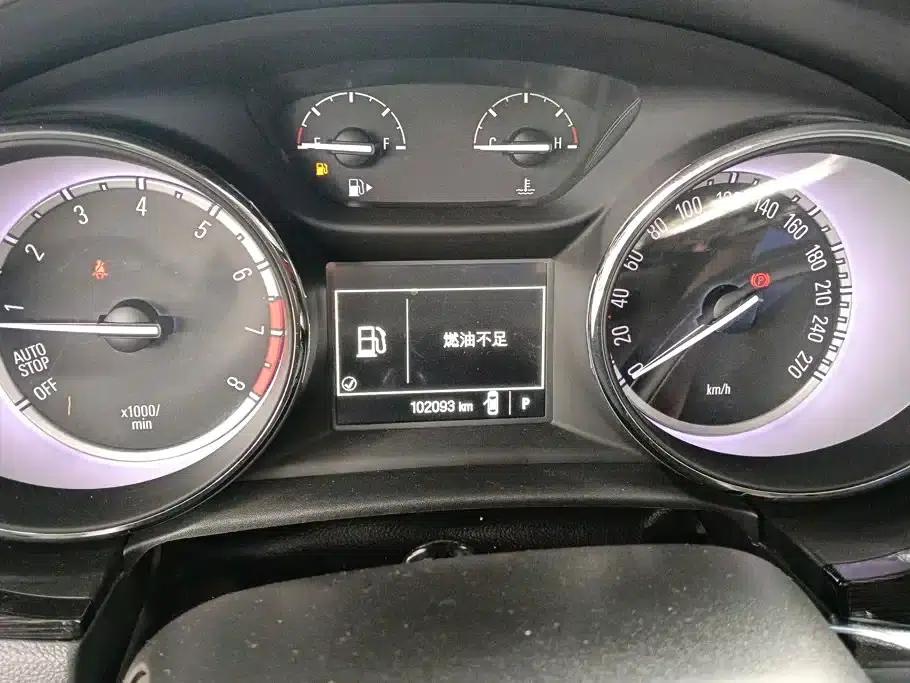 Buick Verano 2015 Sedan 15S Automatic Entry-Level — миниатюра 14