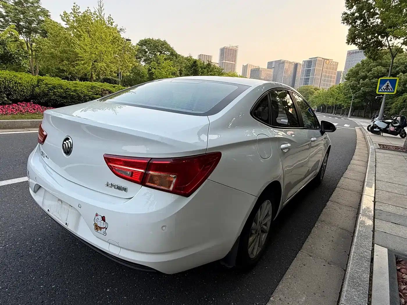 Buick Verano 2015 Sedan 15S Automatic Leading Edition — миниатюра 4