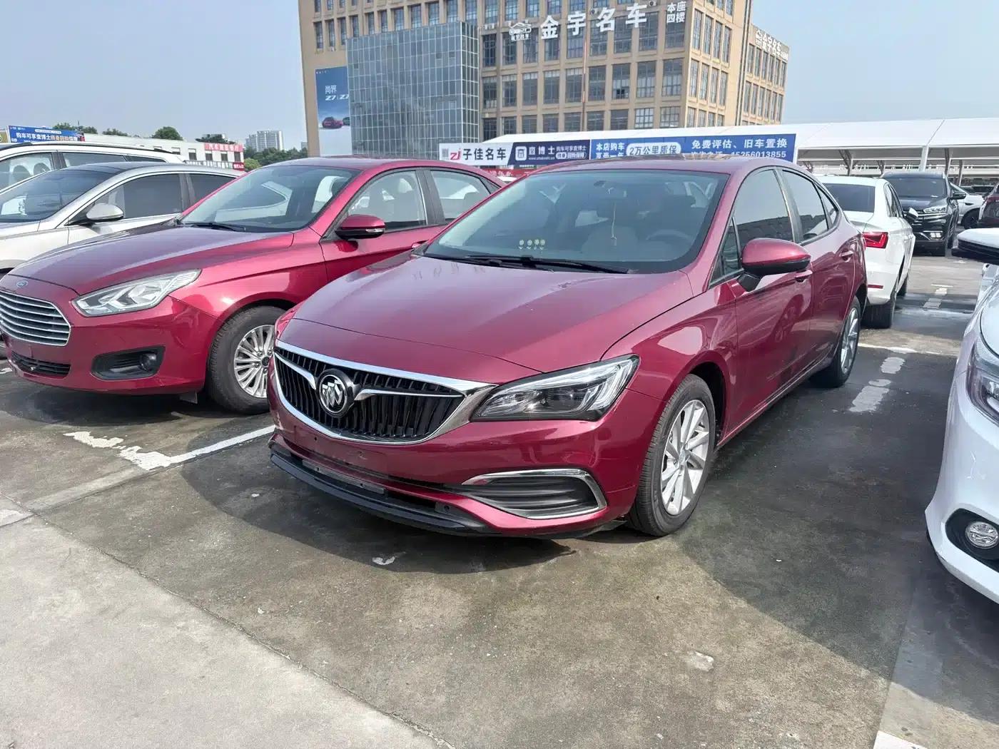 Buick Verano 2019 Sedan 15S Automatic Leading Edition — миниатюра 2