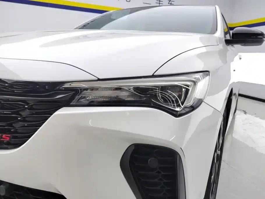 2023 Buick Verano Pro GS Hunter Edition — миниатюра 5