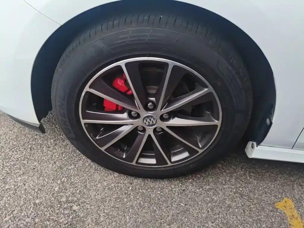 Buick Verano 2019 Hatchback GS 20T Dual-Clutch Leading Edition — миниатюра 23