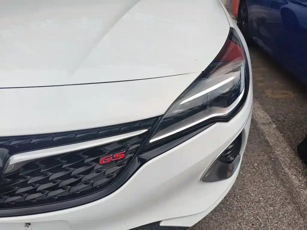 Buick Verano 2019 Hatchback GS 20T Dual-Clutch Leading Edition — миниатюра 24