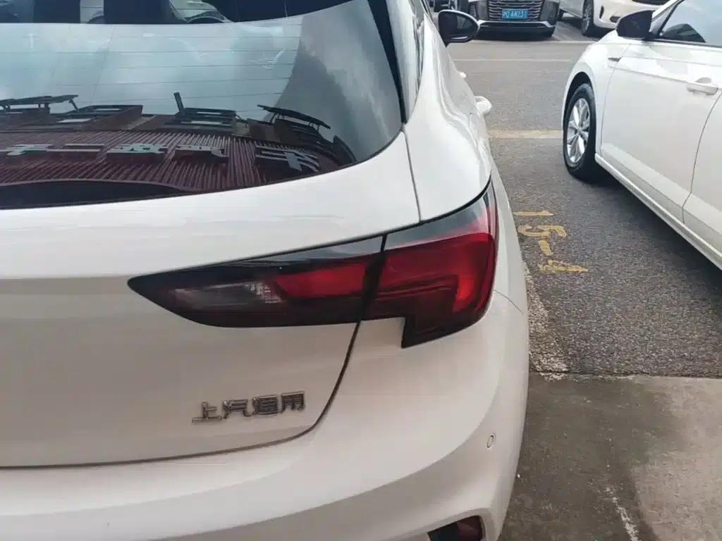 Buick Verano 2019 Hatchback GS 20T Dual-Clutch Leading Edition — миниатюра 8