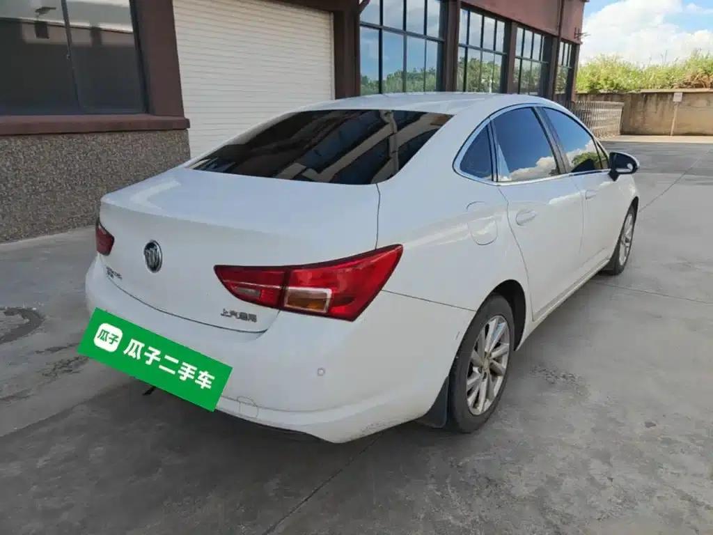 Buick Verano 2019 Sedan 15S Automatic Entry-Level — миниатюра 7