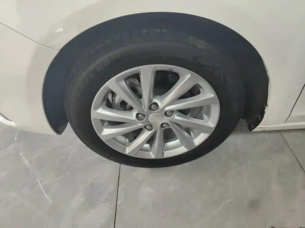 Buick Verano 2018 Sedan 15S Automatic Leading Edition — миниатюра 23
