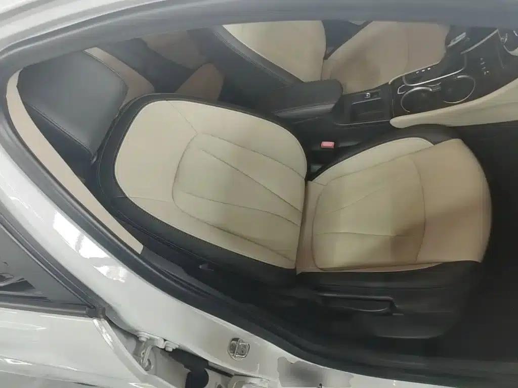 Buick Verano 2018 Sedan 15S Automatic Leading Edition — миниатюра 25