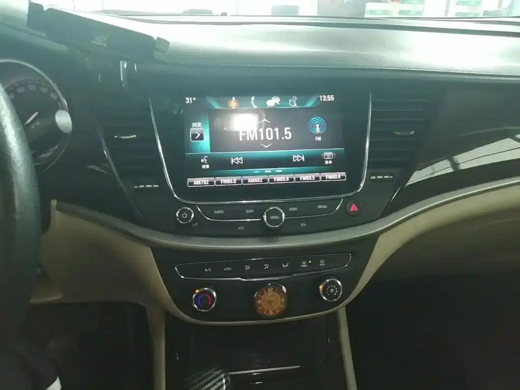 Buick Verano 2018 Sedan 15S Automatic Leading Edition — миниатюра 13