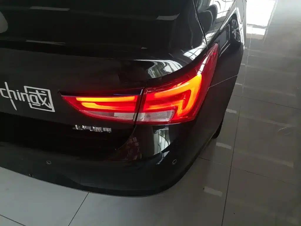 Buick Verano 2018 Sedan 15S Automatic Leading Edition — миниатюра 8