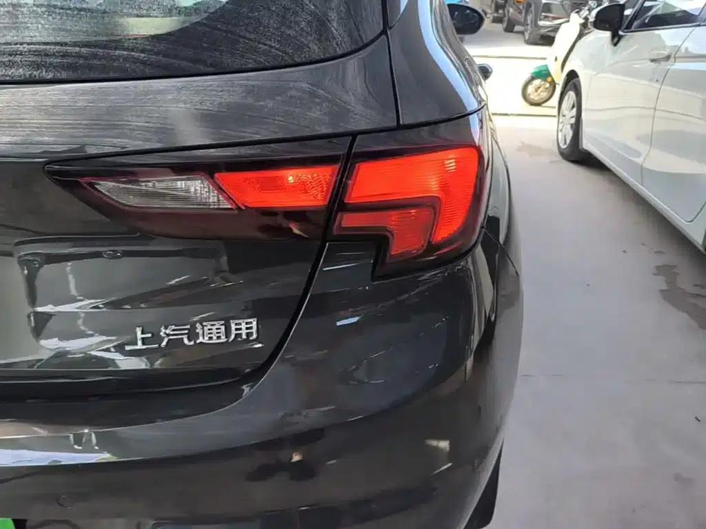 Buick Verano 2016 Hatchback 15S Automatic Leading Edition — миниатюра 8