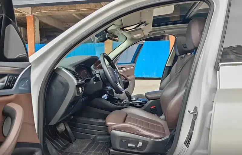 BMW X3 2020 xDrive28i Luxury Package — миниатюра 9