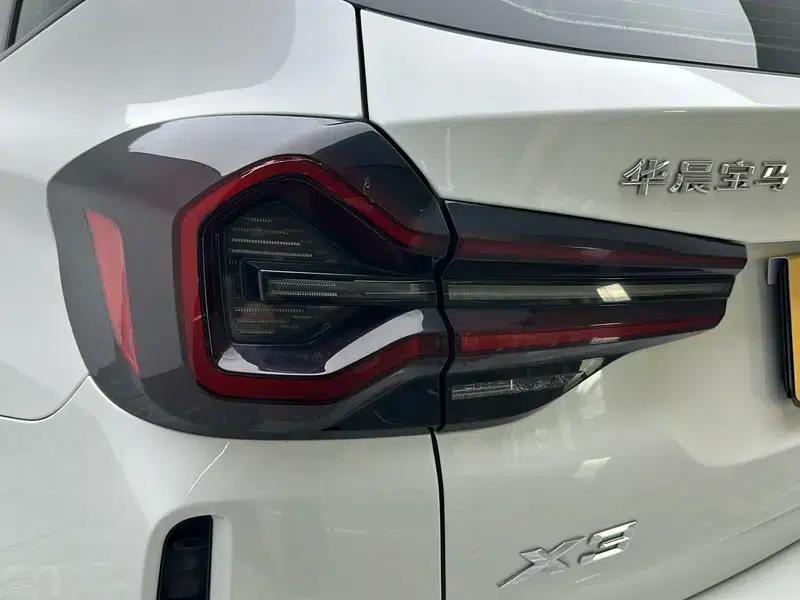 BMW X3 2022 xDrive30i Leading Edition M Sport Package — миниатюра 13