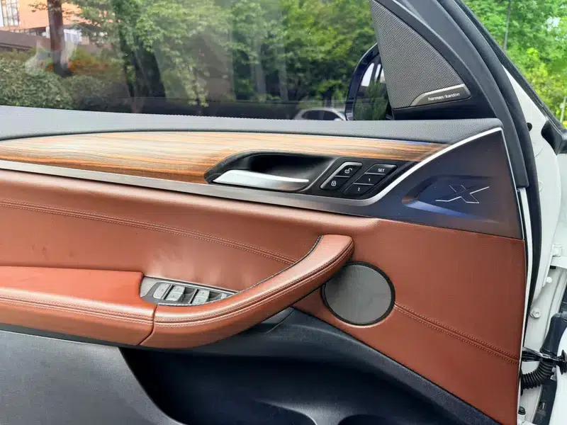 BMW X3 2020 xDrive28i M Sport Package — миниатюра 8