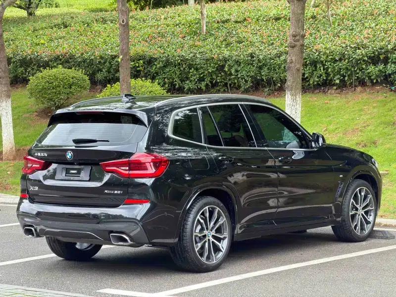 BMW X3 2021 xDrive30i Leading M Sport Package — миниатюра 6