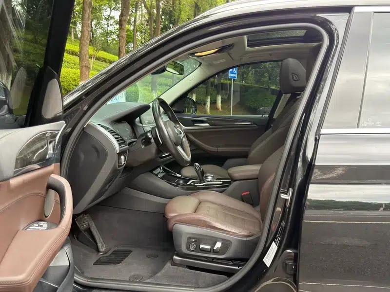 BMW X3 2021 xDrive30i Leading M Sport Package — миниатюра 9