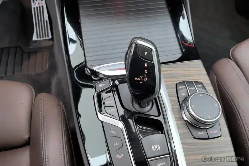 BMW X3 2020 xDrive28i Luxury Package — миниатюра 14
