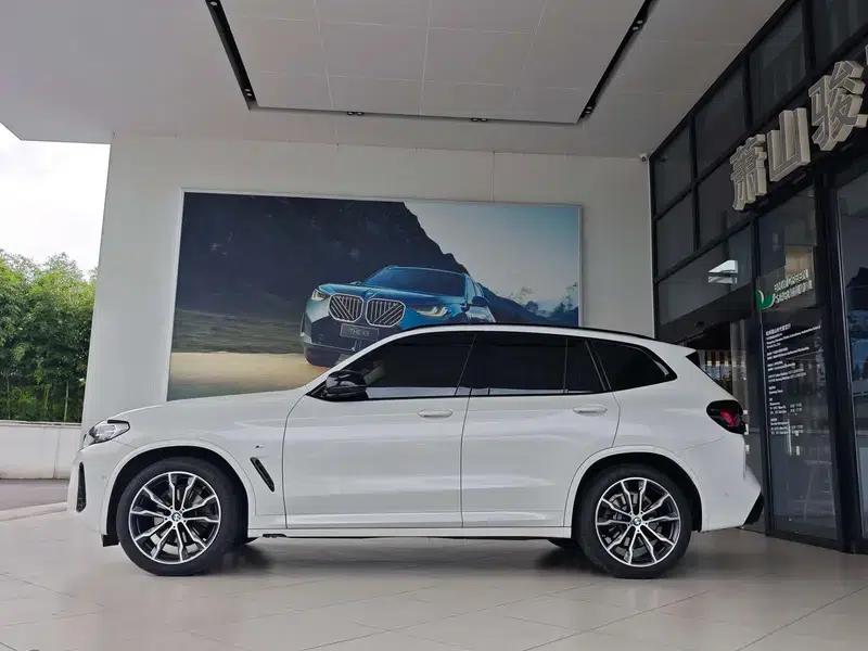 BMW X3 2023 xDrive30i Leading Edition M Sport Package — миниатюра 3