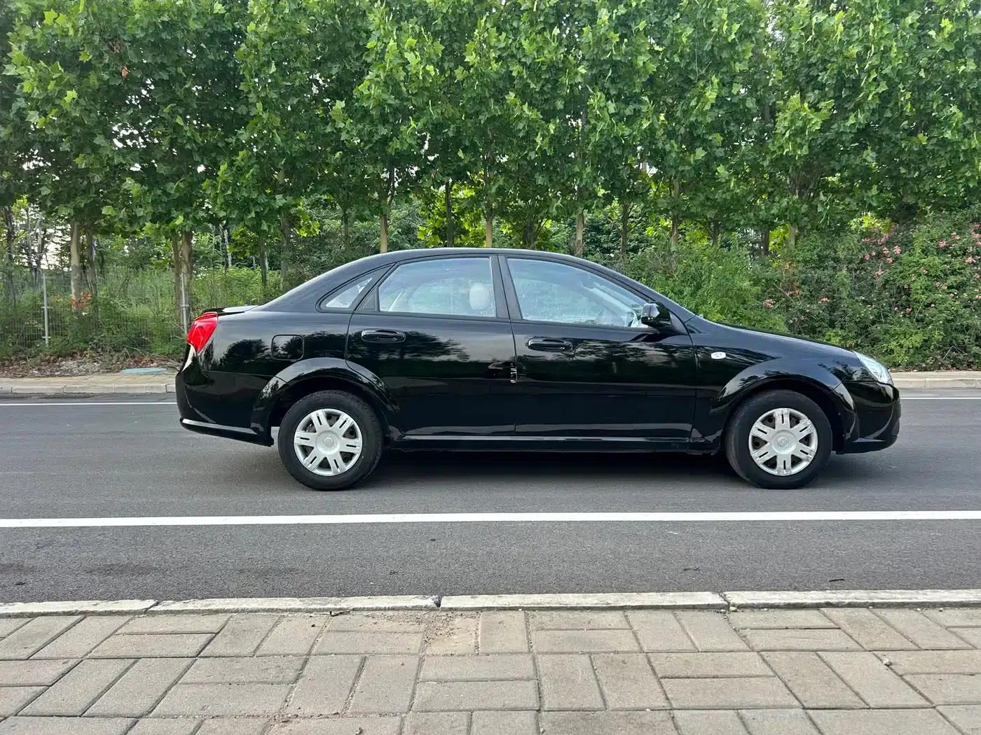Buick Excelle 2013 1.5L Automatic Classic — миниатюра 12