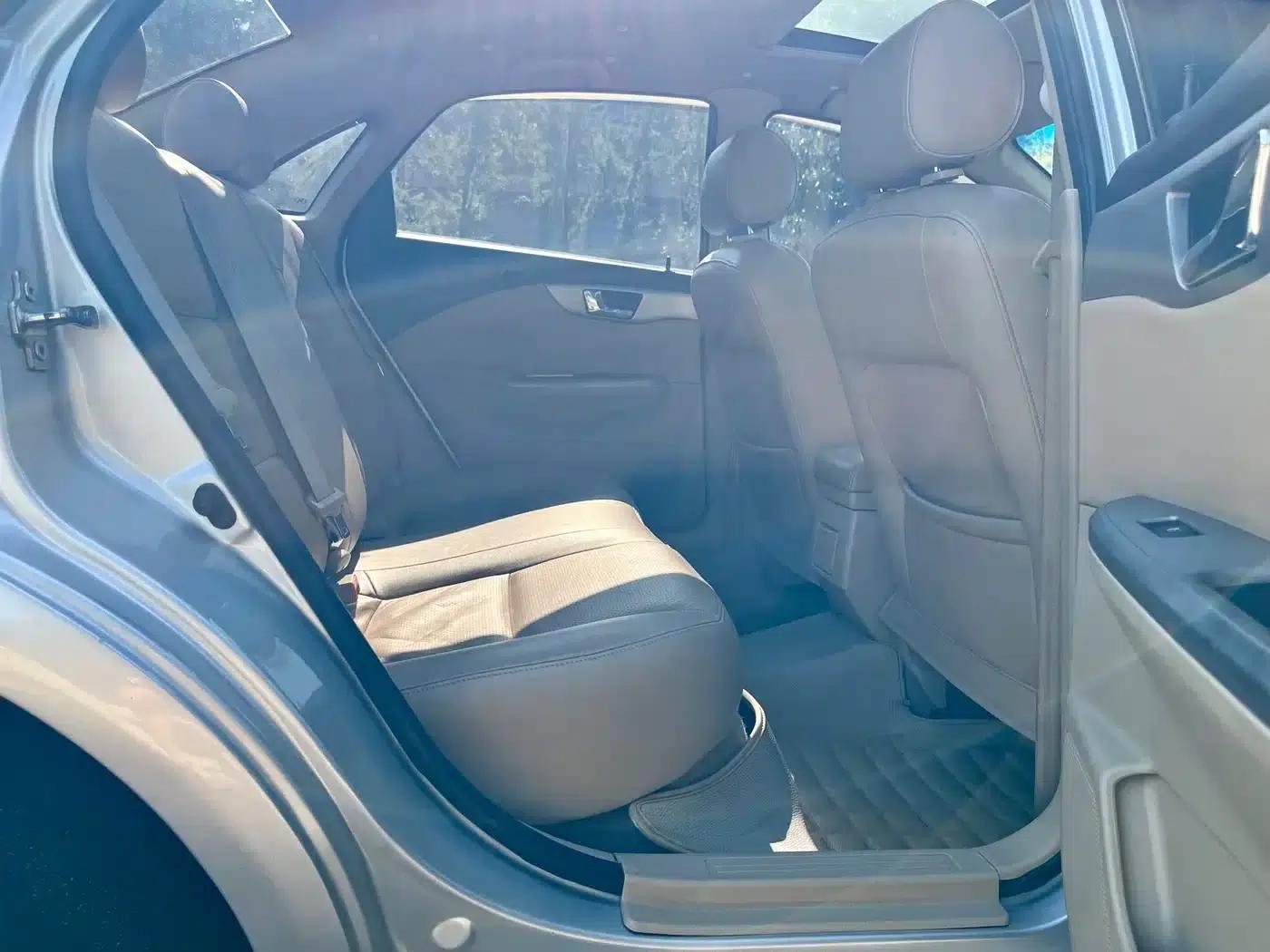 Buick Excelle 2013 1.5L Manual Classic — миниатюра 12
